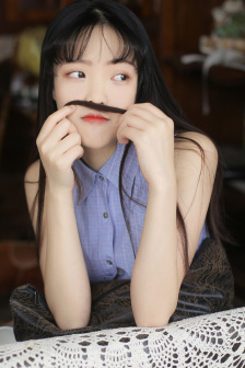 从镜子里看我怎么C你的图片